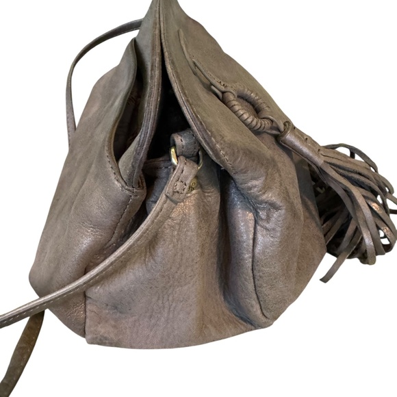 HOBO Birdy steel leatherCrossbody w fringe tassel closure - Picture 8 of 12